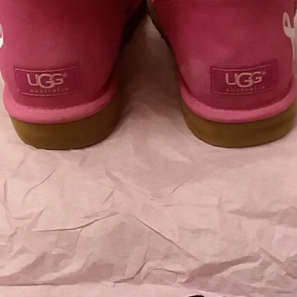 Pink Cancer Ribbon Special UGGs - Picture 4 of 6